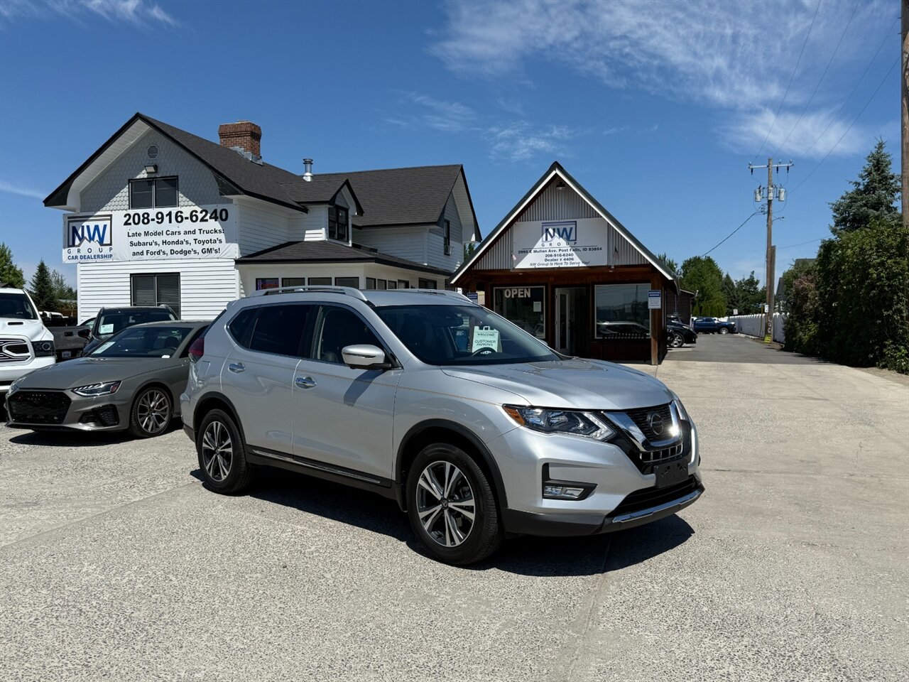 2018 Nissan Rogue SL.  Amazing Shape, Astonishing low miles - ONLY 9k miles! - Photo 1 - Post Falls, ID 83854