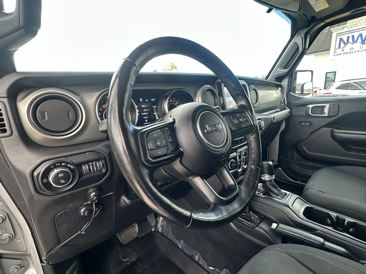 2021 Jeep Gladiator Sport - Photo 9 - Post Falls, ID 83854