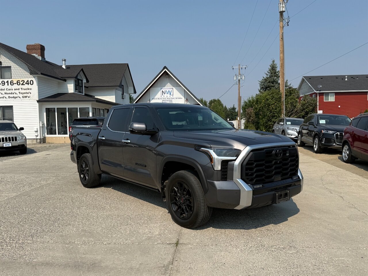 2022 Toyota Tundra Limited  4x4, Low miles, Excellent Truck, Great Financing Rates Available! - Photo 1 - Post Falls, ID 83854