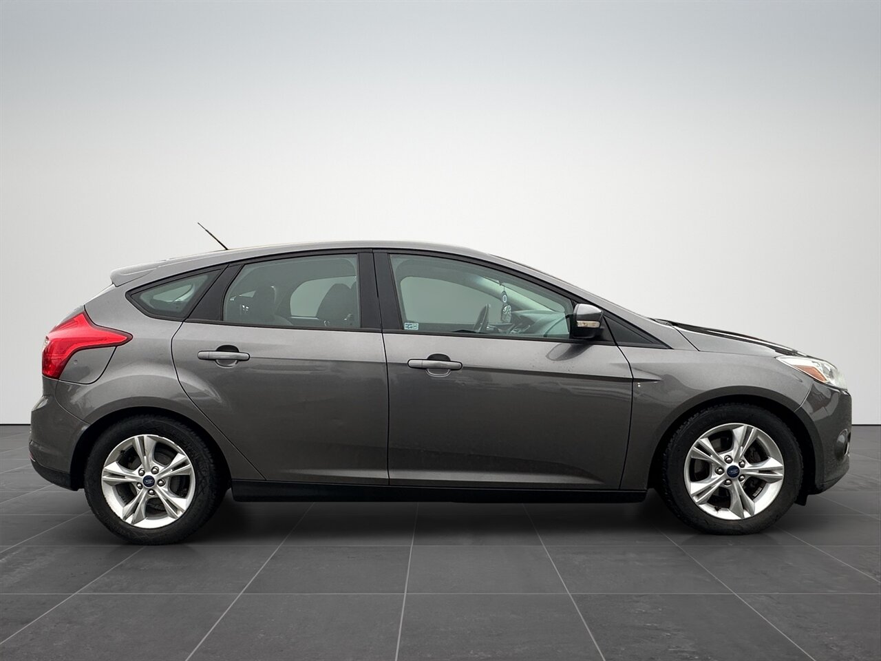 2014 Ford Focus SE Reliable, Economical, Dependable! Winter Tires Included! - Photo 4 - Post Falls, ID 83854