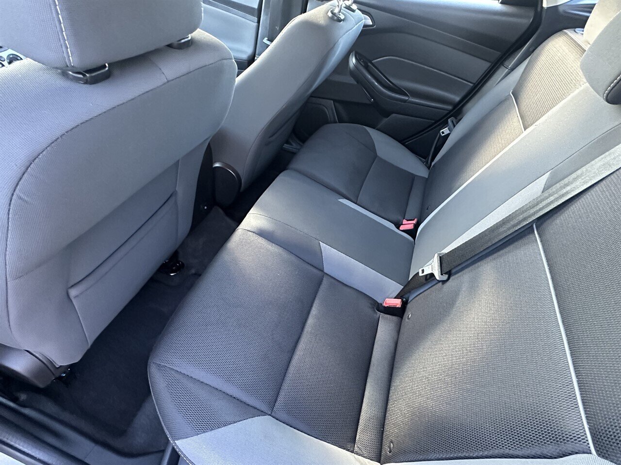 2014 Ford Focus SE Reliable, Economical, Dependable! Winter Tires Included! - Photo 6 - Post Falls, ID 83854