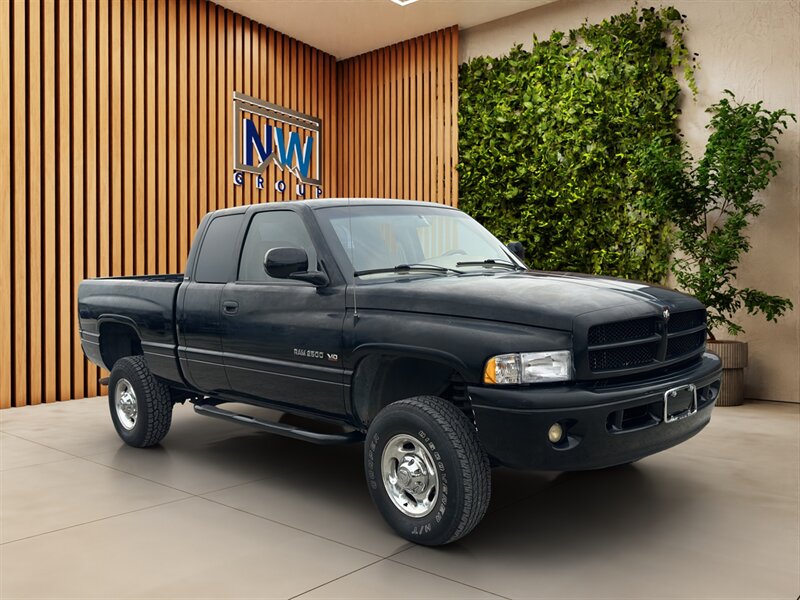 2002 Dodge Ram 2500 SLT.  82k miles, 4x4, Amazing Shape - Hard to Find with this mileage!!