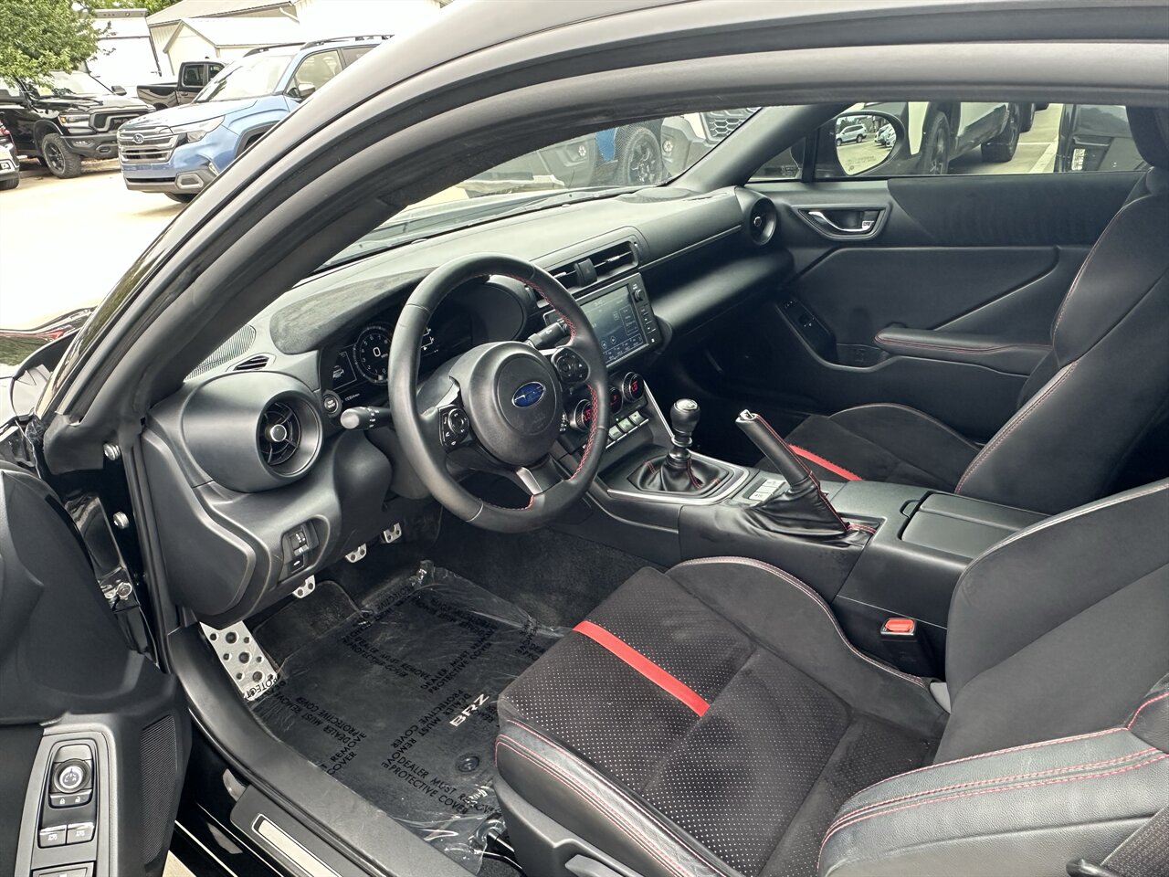 2024 Subaru BRZ Limited. Amazing Low Miles - 16k! 6-Speed Manual, EyeSight Safety System! - Photo 4 - Post Falls, ID 83854