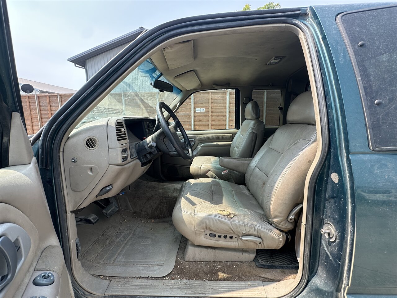 1996 GMC Sierra 1500 SL 2dr K1500 SL AS- IS. - Photo 5 - Post Falls, ID 83854