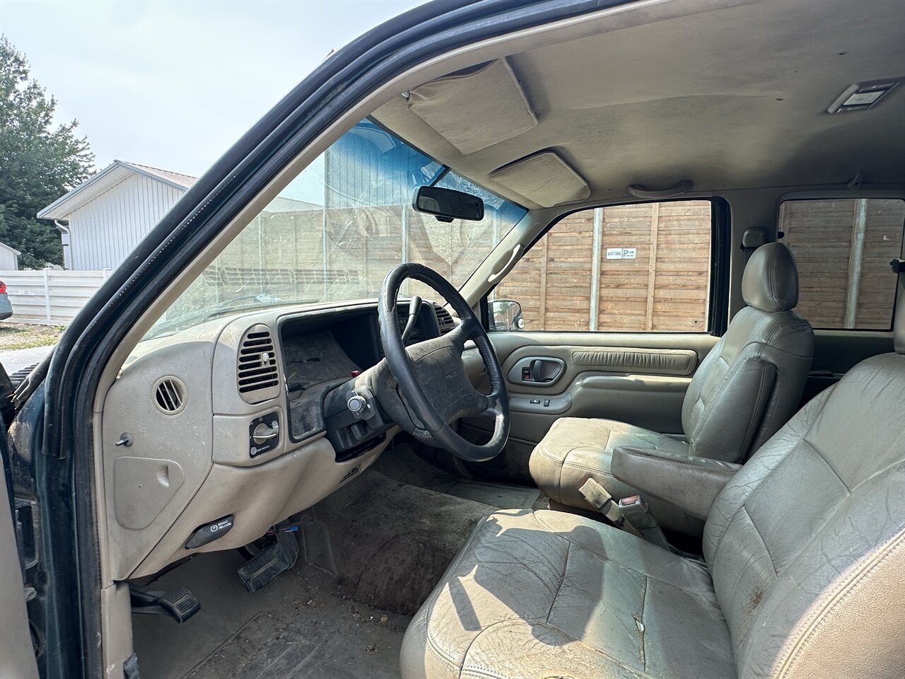 1996 GMC Sierra 1500 SL 2dr K1500 SL AS- IS. - Photo 4 - Post Falls, ID 83854