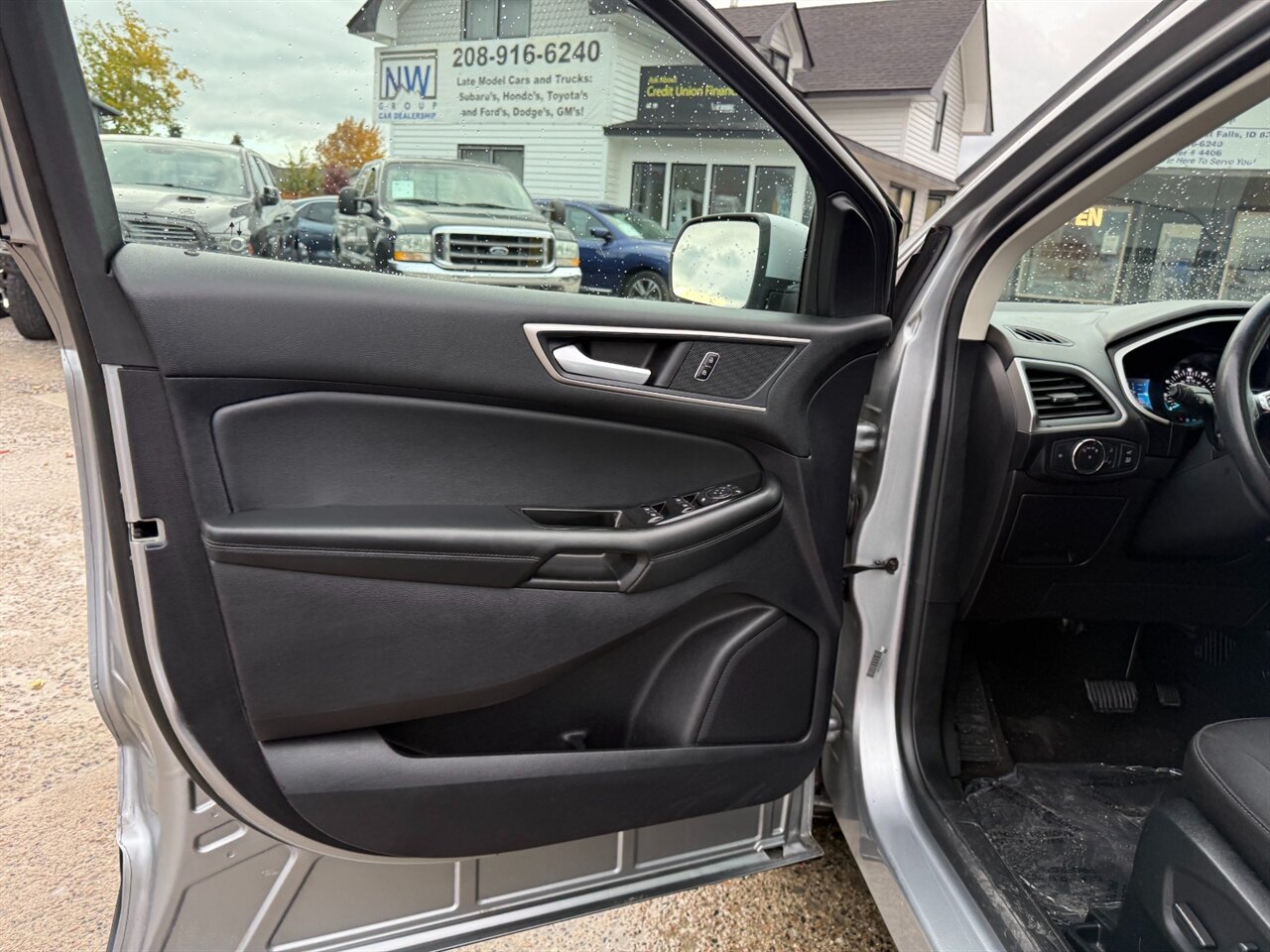 2020 Ford Edge SEL   - Photo 9 - Post Falls, ID 83854