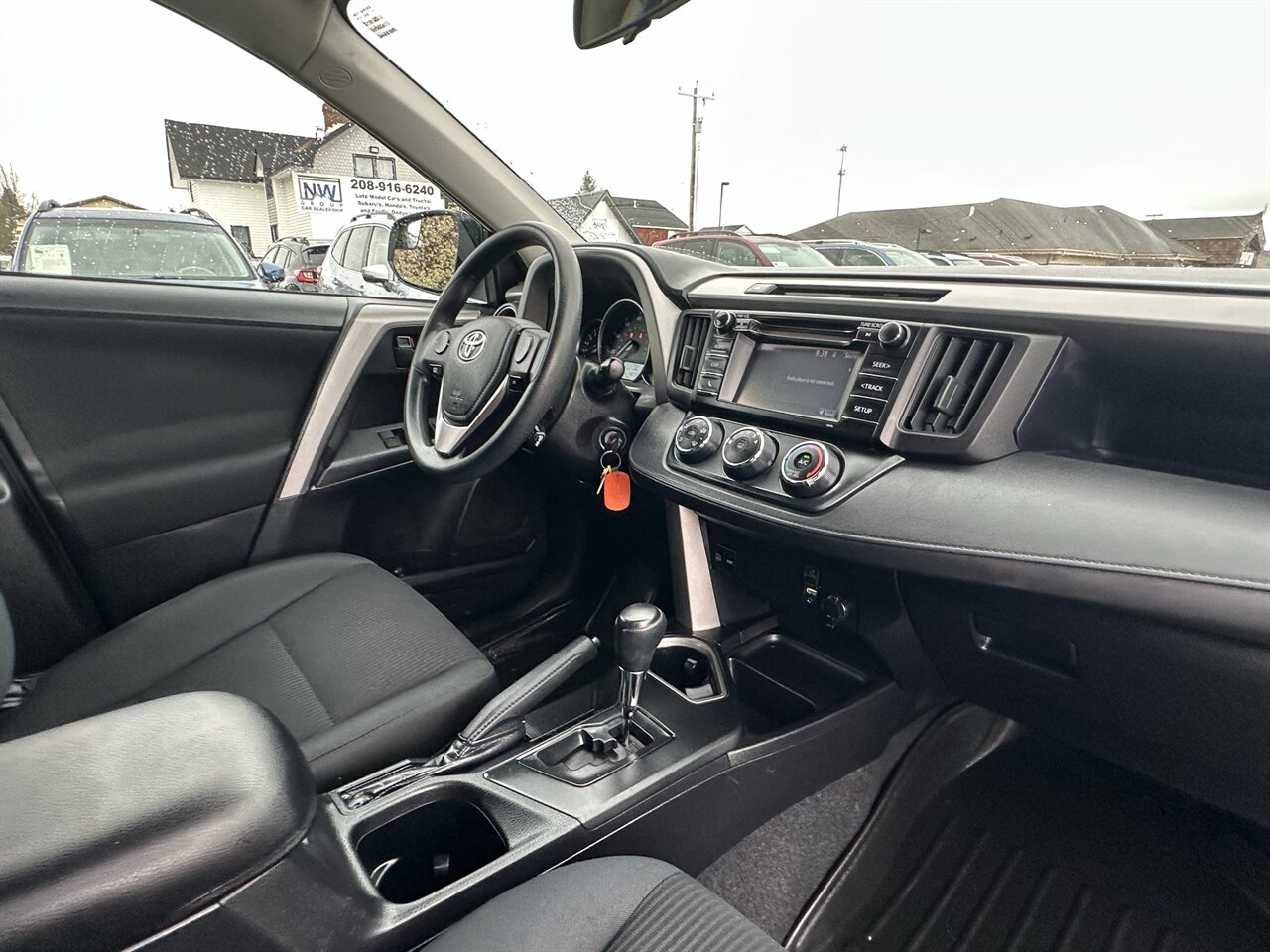 2016 Toyota RAV4 LE AWD, ONLY 49k Miles, Back Up Cameras! - Photo 7 - Post Falls, ID 83854