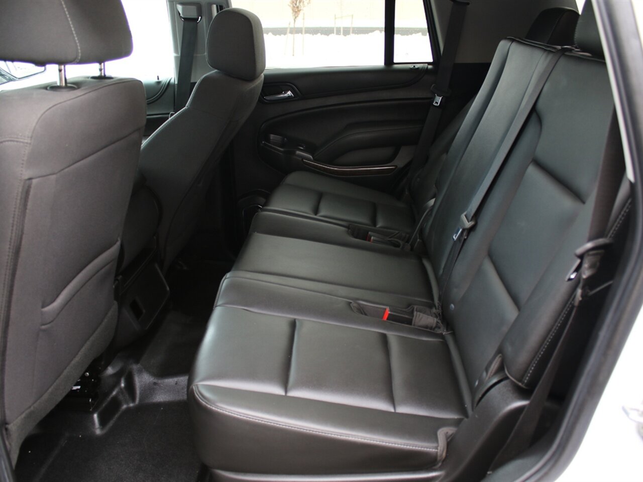 2019 Chevrolet Tahoe Special Service. 6 Passenger, Low Miles, Very Clean, Well Maintained! - Photo 4 - Post Falls, ID 83854