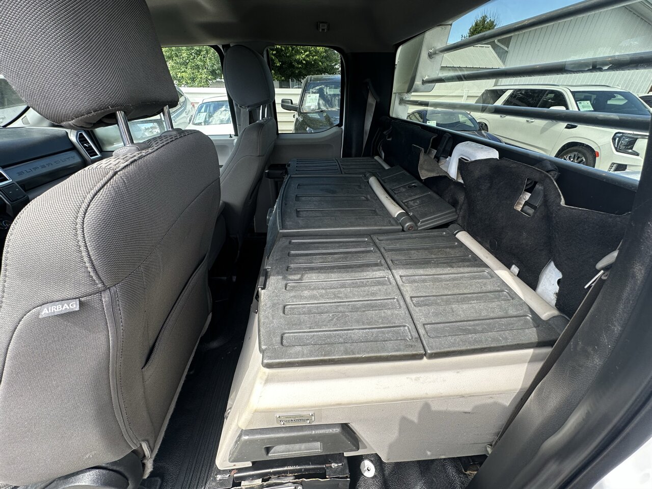 2017 Ford F-550 Super Duty Aluminum Foot Flatbed, 4x4, Nice Truck, Low miles! - Photo 10 - Post Falls, ID 83854