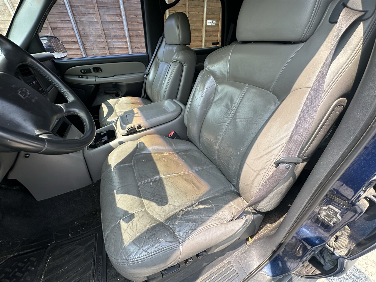 2002 Chevrolet Tahoe 4dr AS-IS. - Photo 9 - Post Falls, ID 83854