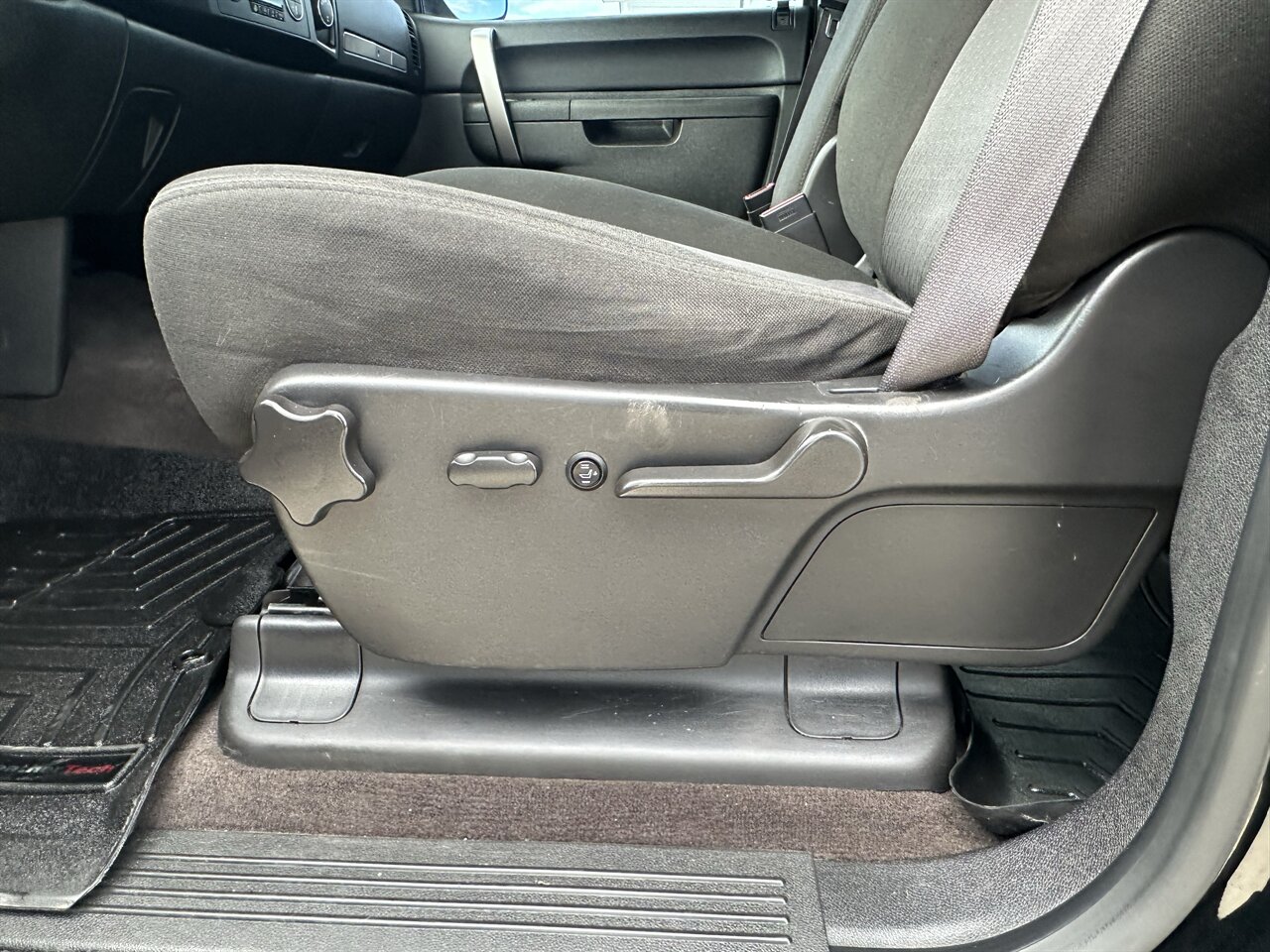2013 GMC Sierra 1500 SLE - Photo 8 - Post Falls, ID 83854