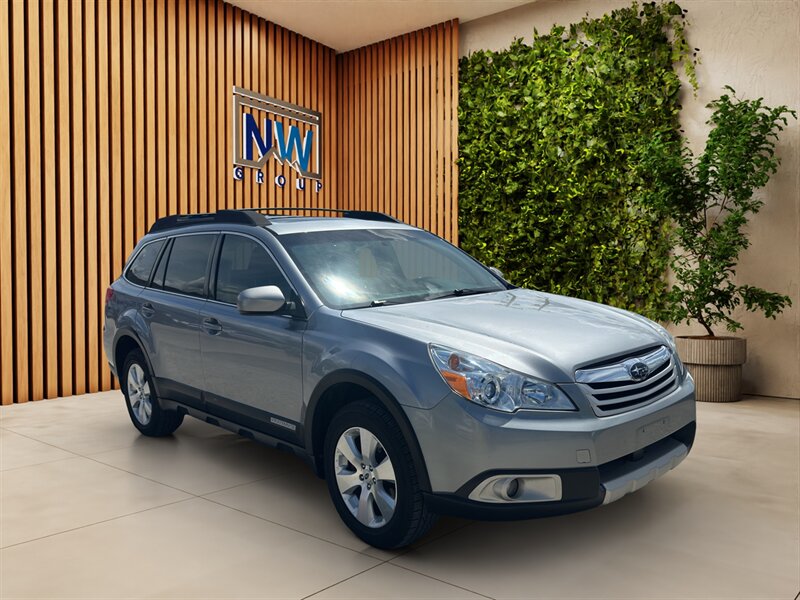 2011 Subaru Outback 3.6R Limited AT's photo