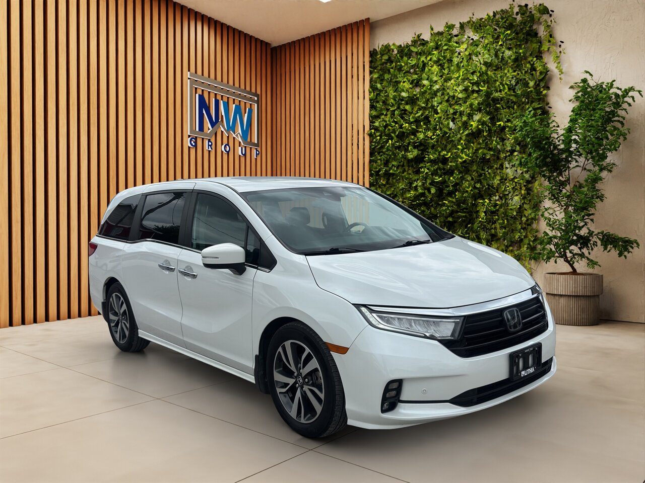 2021 Honda Odyssey Touring - Photo 1 - Post Falls, ID 83854