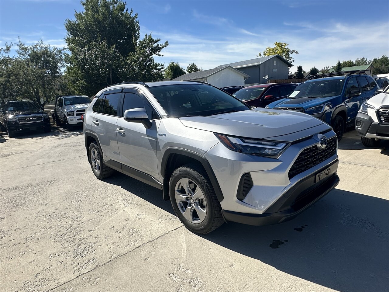 2023 Toyota RAV4 Hybrid XLE. 22k miles! Great MPG . Best Hybrid Out there! Very Nice Car, Well Maintained and Clean Car! - Photo 1 - Post Falls, ID 83854