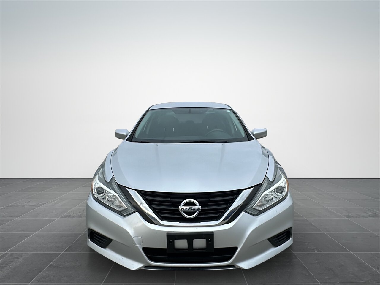 2016 Nissan Altima 2.5.  Reliable Midsize Sedan, Fuel-Efficient - Photo 2 - Post Falls, ID 83854