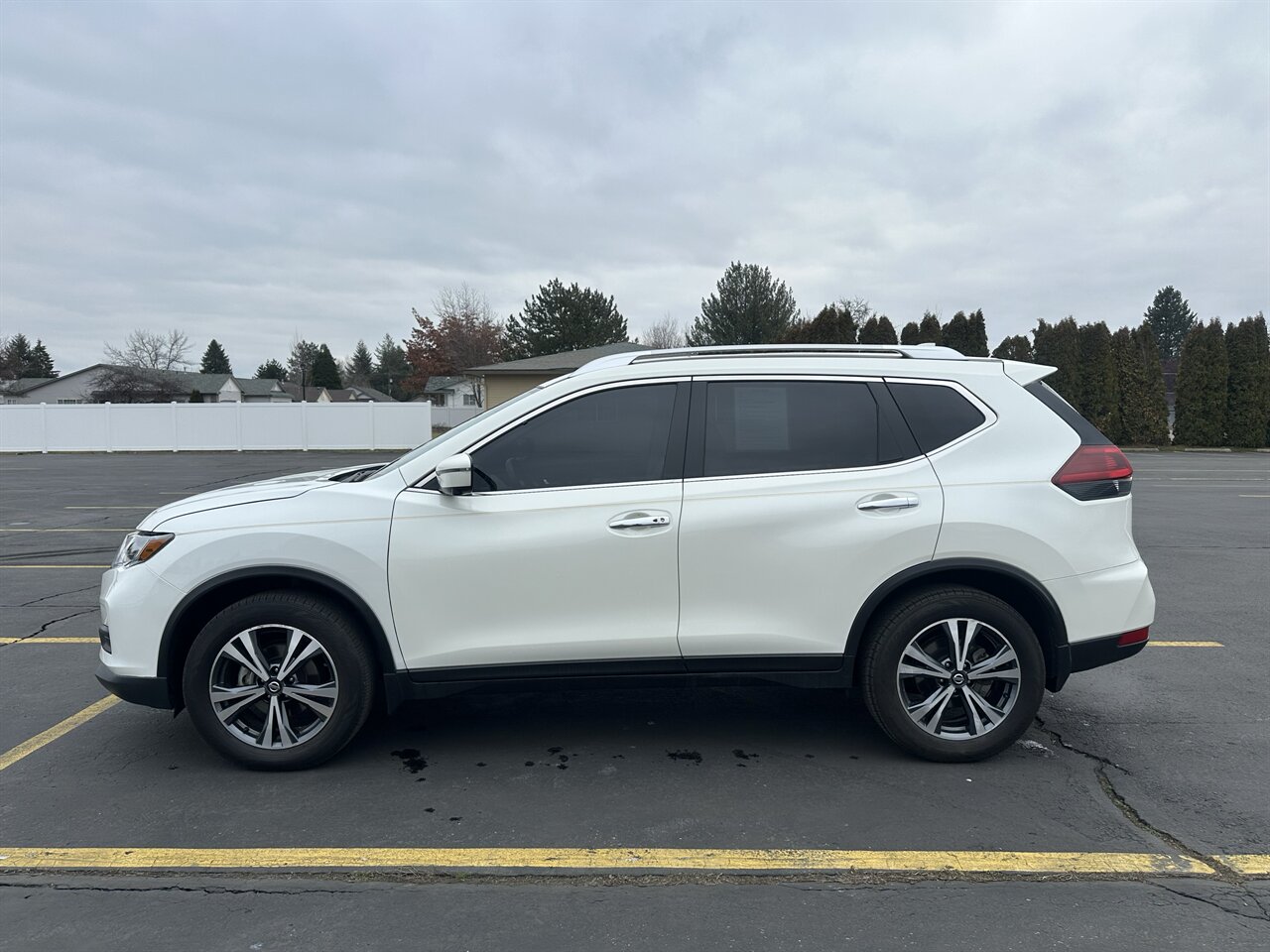2019 Nissan Rogue S Heated Steering Wheel/ Seats, AWD, Great Midsize SUV - Photo 5 - Post Falls, ID 83854