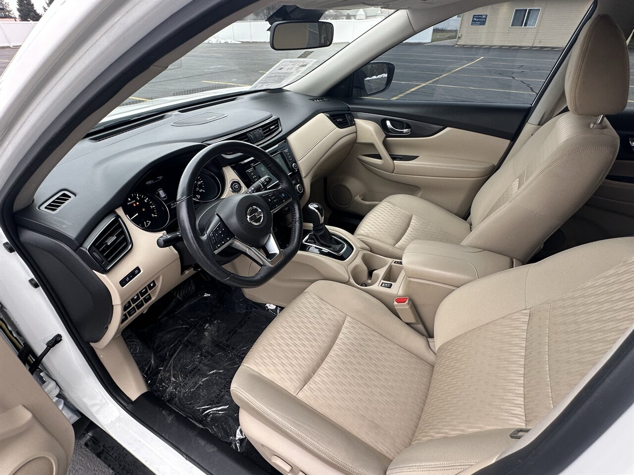 2019 Nissan Rogue S Heated Steering Wheel/ Seats, AWD, Great Midsize SUV - Photo 6 - Post Falls, ID 83854