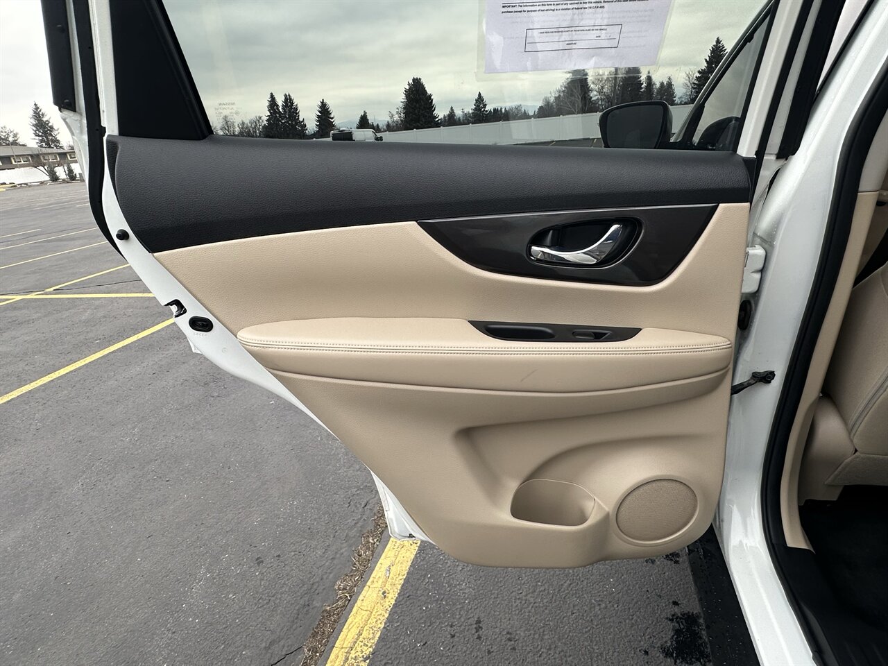 2019 Nissan Rogue S Heated Steering Wheel/ Seats, AWD, Great Midsize SUV - Photo 10 - Post Falls, ID 83854