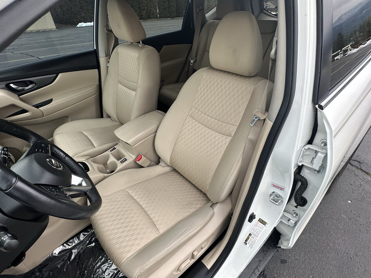 2019 Nissan Rogue S Heated Steering Wheel/ Seats, AWD, Great Midsize SUV - Photo 8 - Post Falls, ID 83854