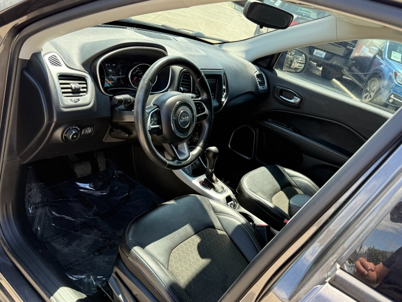 2020 Jeep Compass Latitude.  4x4. Low Miles. Nice Options! - Photo 8 - Post Falls, ID 83854