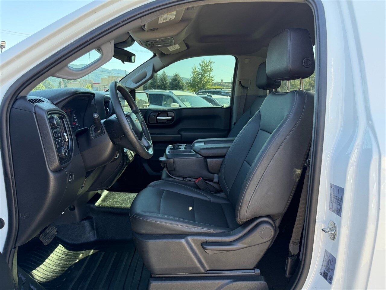 2022 Chevrolet Silverado 1500 Work Truck  Long Bed (8 foot). 4x4, 5.3L V8. Nice Truck! Very Clean! - Photo 6 - Post Falls, ID 83854