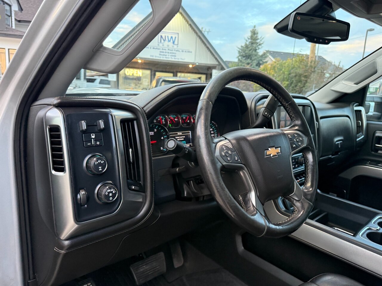 2019 Chevrolet Silverado 3500 LTZ.  4x4,  Duramax Diesel with Allison Transmission, Great Truck! - Photo 8 - Post Falls, ID 83854