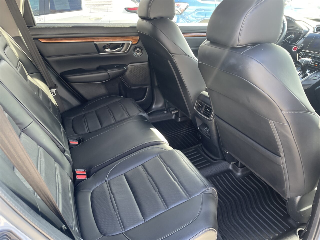 2022 Honda CR-V Touring AWD, 35k Miles, Economical, Great Daily Driver! - Photo 10 - Post Falls, ID 83854