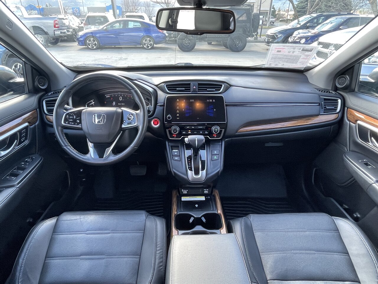 2022 Honda CR-V Touring AWD, 35k Miles, Economical, Great Daily Driver! - Photo 4 - Post Falls, ID 83854