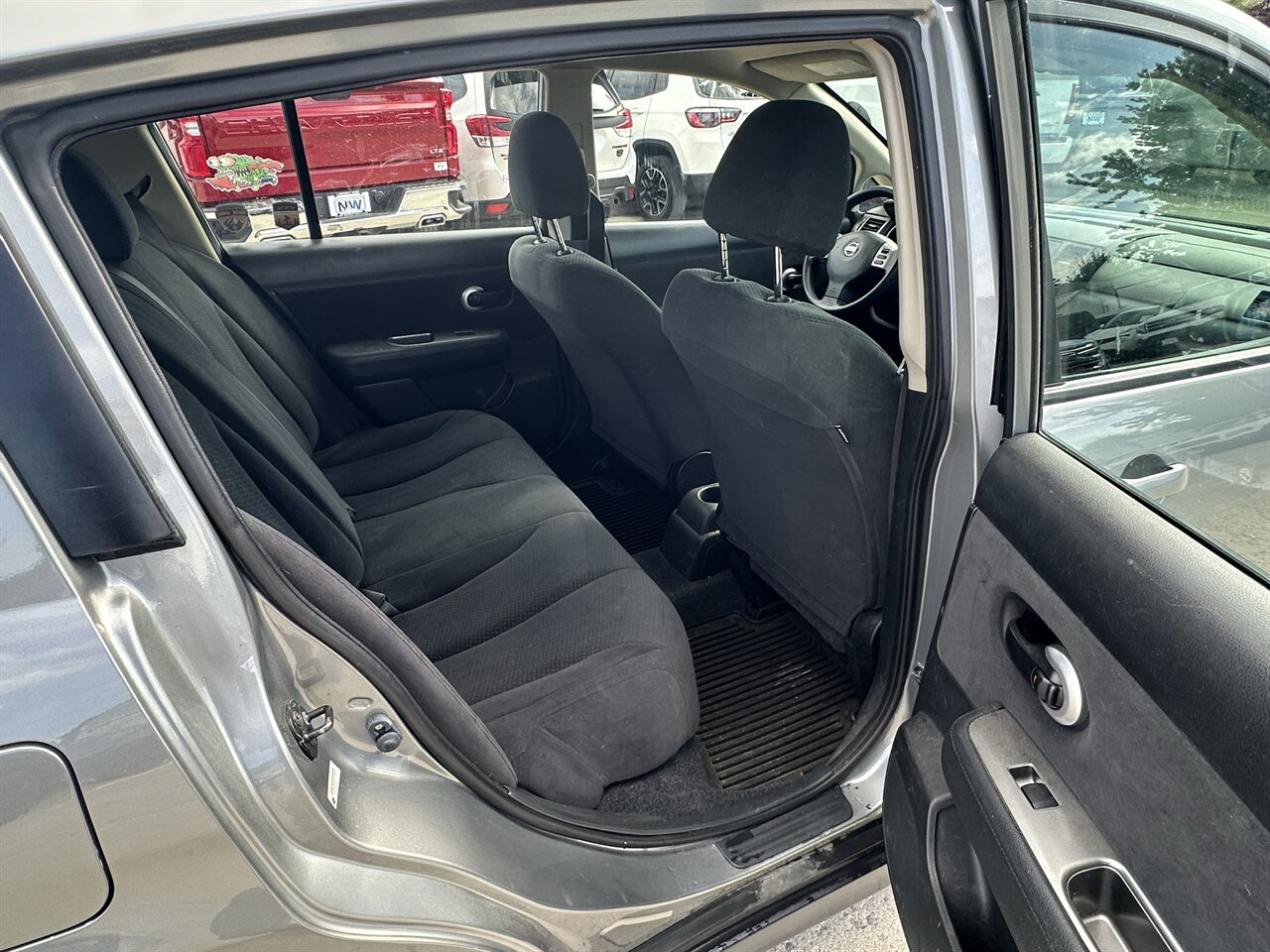 2012 Nissan Versa 1.8 S - Photo 9 - Post Falls, ID 83854
