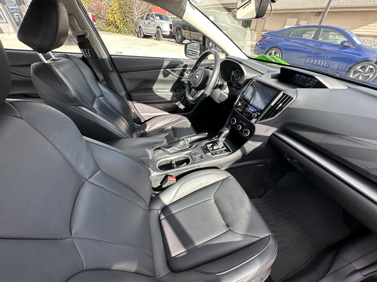 2017 Subaru Impreza Limited  GA$ $AVER, Modern, Durable - Photo 5 - Post Falls, ID 83854