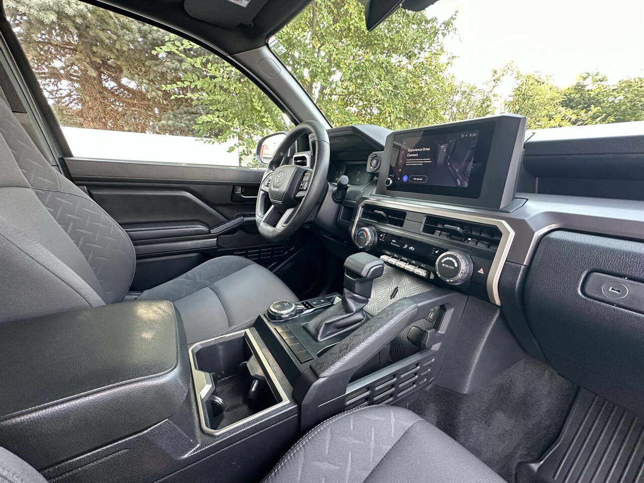 2024 Toyota Tacoma SR5 6.5 foot bed, ONLY 11k Miles, Crew Cab, Tow Capability, with LEER Canopy! - Photo 10 - Post Falls, ID 83854
