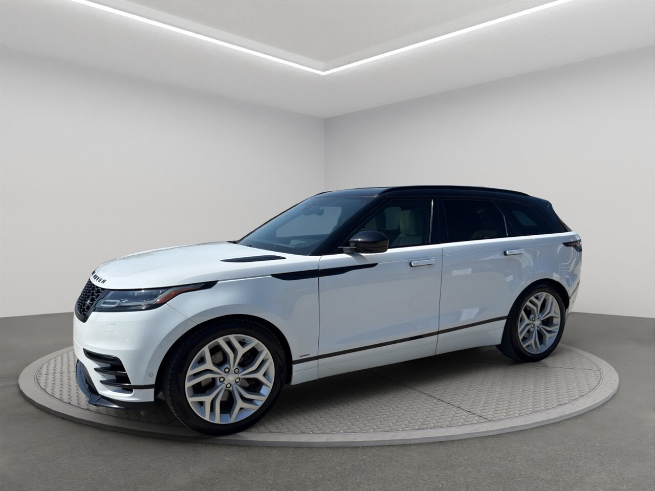 2018 Land Rover Range Rover Velar P380 R-Dynamic HSE Low Miles, AWD, Nice SUV! - Photo 4 - Post Falls, ID 83854