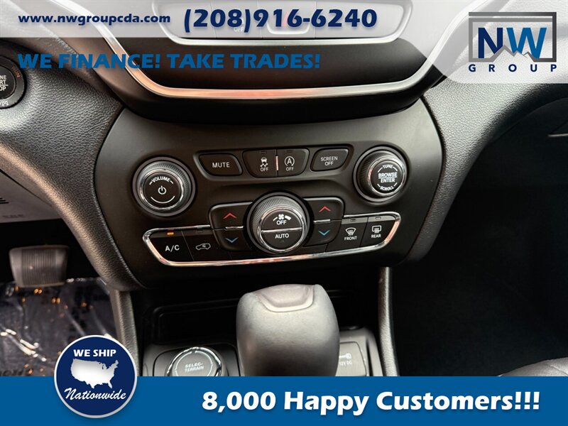 2020 Jeep Cherokee Latitude Plus.  Low miles, Alloy Wheels, 4x4, Very Clean SUV! - Photo 10 - Post Falls, ID 83854