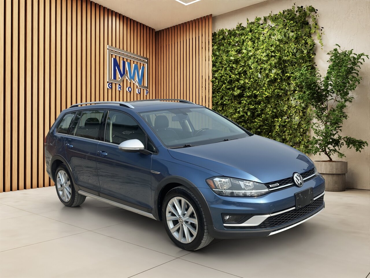 2018 Volkswagen Golf Alltrack TSI S 4Motion - 6 Speed Manual - All Wheel Drive - Back Up Cameras! - Photo 1 - Post Falls, ID 83854
