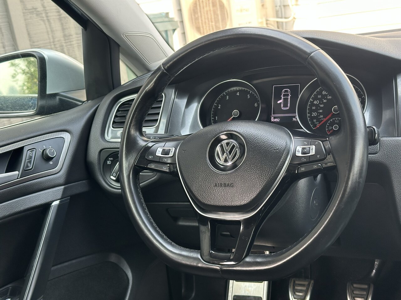 2018 Volkswagen Golf Alltrack TSI S 4Motion - 6 Speed Manual - All Wheel Drive - Back Up Cameras! - Photo 7 - Post Falls, ID 83854