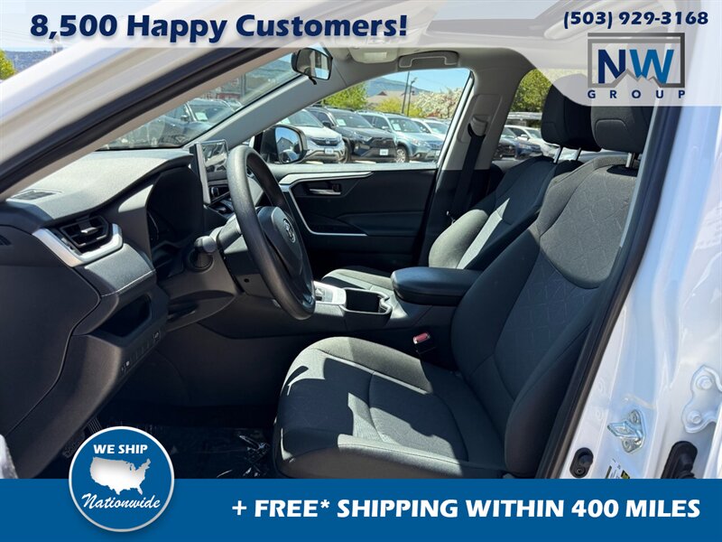 2024 Toyota RAV4 XLE.  AWD, Low Miles, Alloy Wheels, Sunroof, Amazing Shape! - Photo 5 - Post Falls, ID 83854