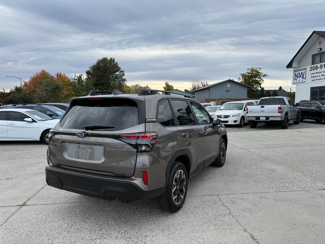 2025 Subaru Forester Premium -Only 500 miles! - Photo 8 - Post Falls, ID 83854