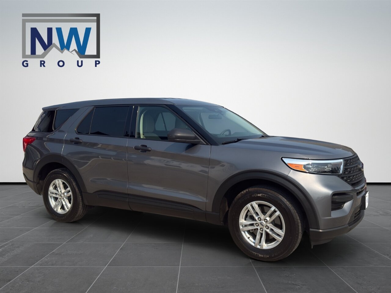 2022 Ford Explorer  1 Owner. Amazing SUV. 3 rows of Seating, Clean Title / Clean Carfax! - Photo 1 - Post Falls, ID 83854