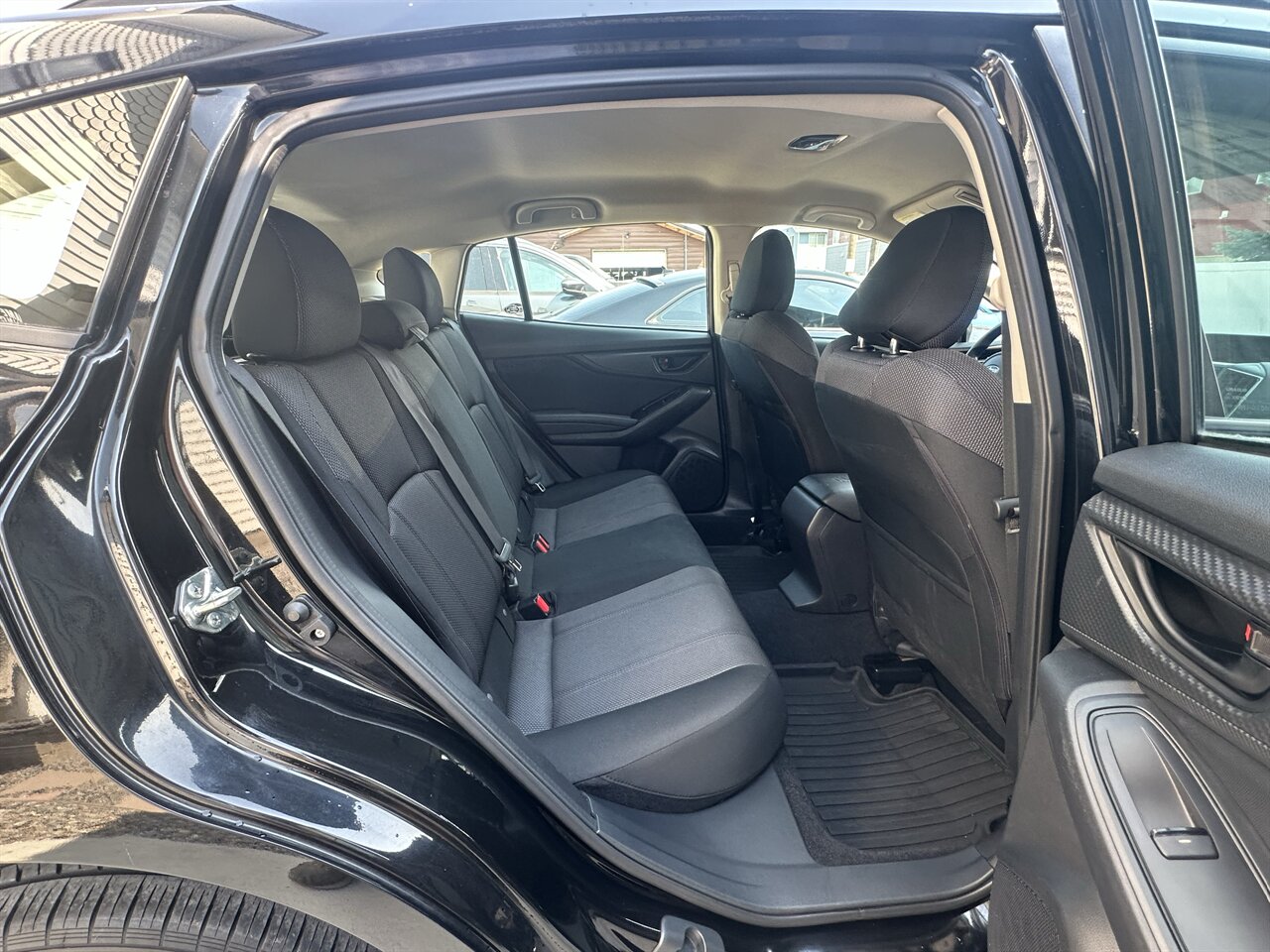 2018 Subaru Impreza Premium. Clean Title, ONLY 56k miles, Freshly Serviced! - Photo 9 - Post Falls, ID 83854