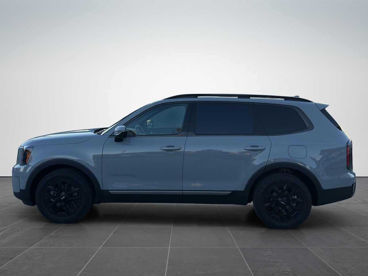 2023 Kia Telluride SX X-Pro 3 Rows of Seating, AWD, Fully Loaded! Great SUV! - Photo 3 - Post Falls, ID 83854