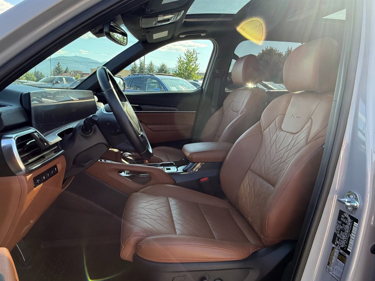 2023 Kia Telluride SX X-Pro 3 Rows of Seating, AWD, Fully Loaded! Great SUV! - Photo 8 - Post Falls, ID 83854