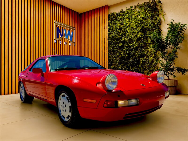 1989 Porsche 928 S4  V8, Timeless Luxurious Coupe, Leather Interior!