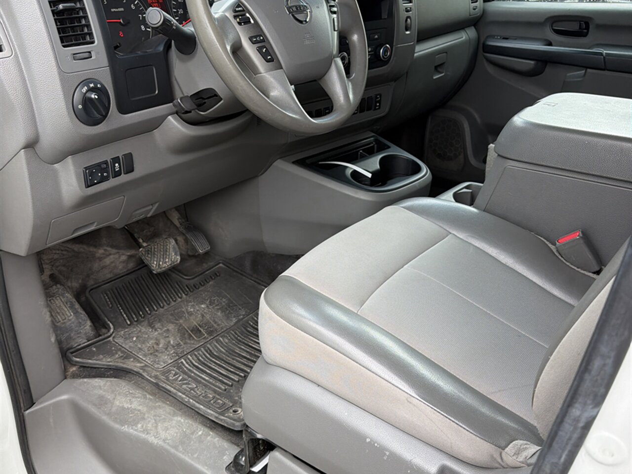 2016 Nissan NV 2500 HD S V8 - Photo 5 - Post Falls, ID 83854