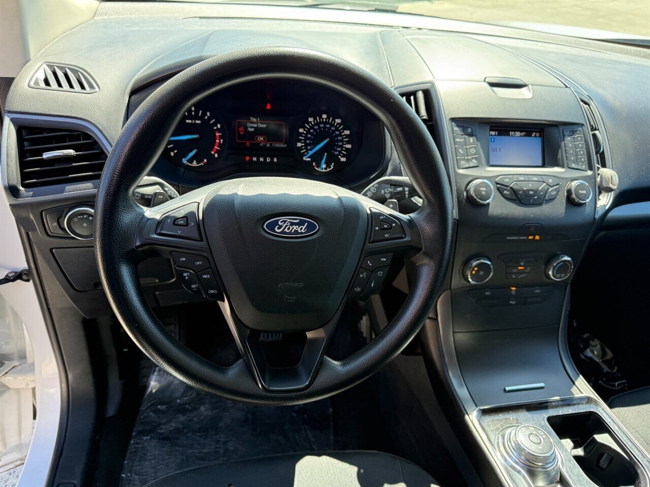 2019 Ford Edge SE.  Amazing Shape! Runs and Drives Amazing! Serviced Recently! New Brakes/Rotors! - Photo 7 - Post Falls, ID 83854