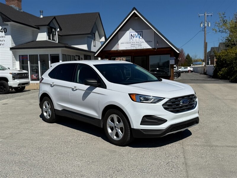 2019 Ford Edge SE's photo