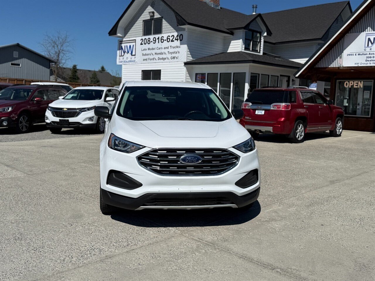 2019 Ford Edge SE.  Amazing Shape! Runs and Drives Amazing! Serviced Recently! New Brakes/Rotors! - Photo 2 - Post Falls, ID 83854