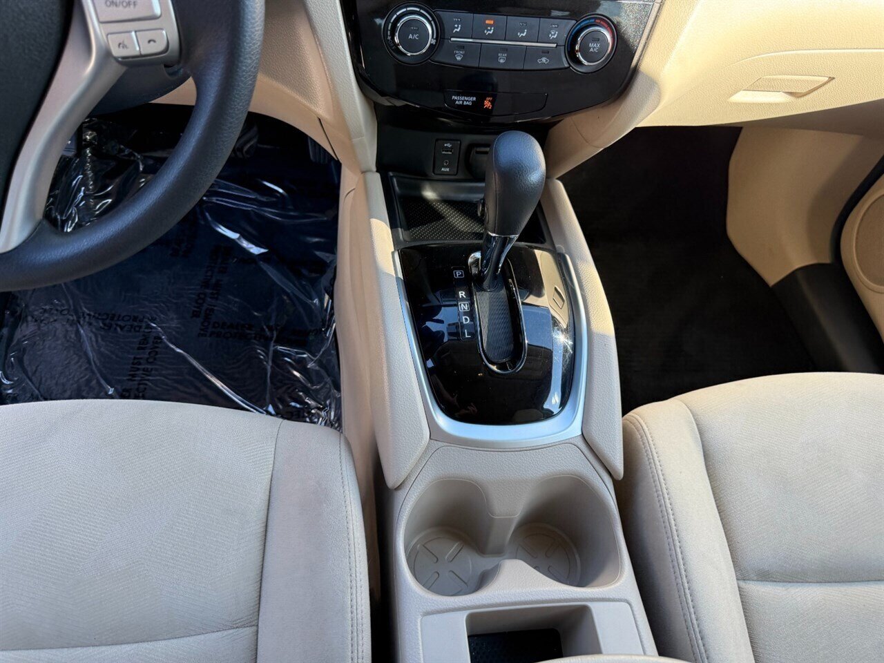 2016 Nissan Rogue S.  63k miles, Just serviced, Very Nice car! - Photo 9 - Post Falls, ID 83854