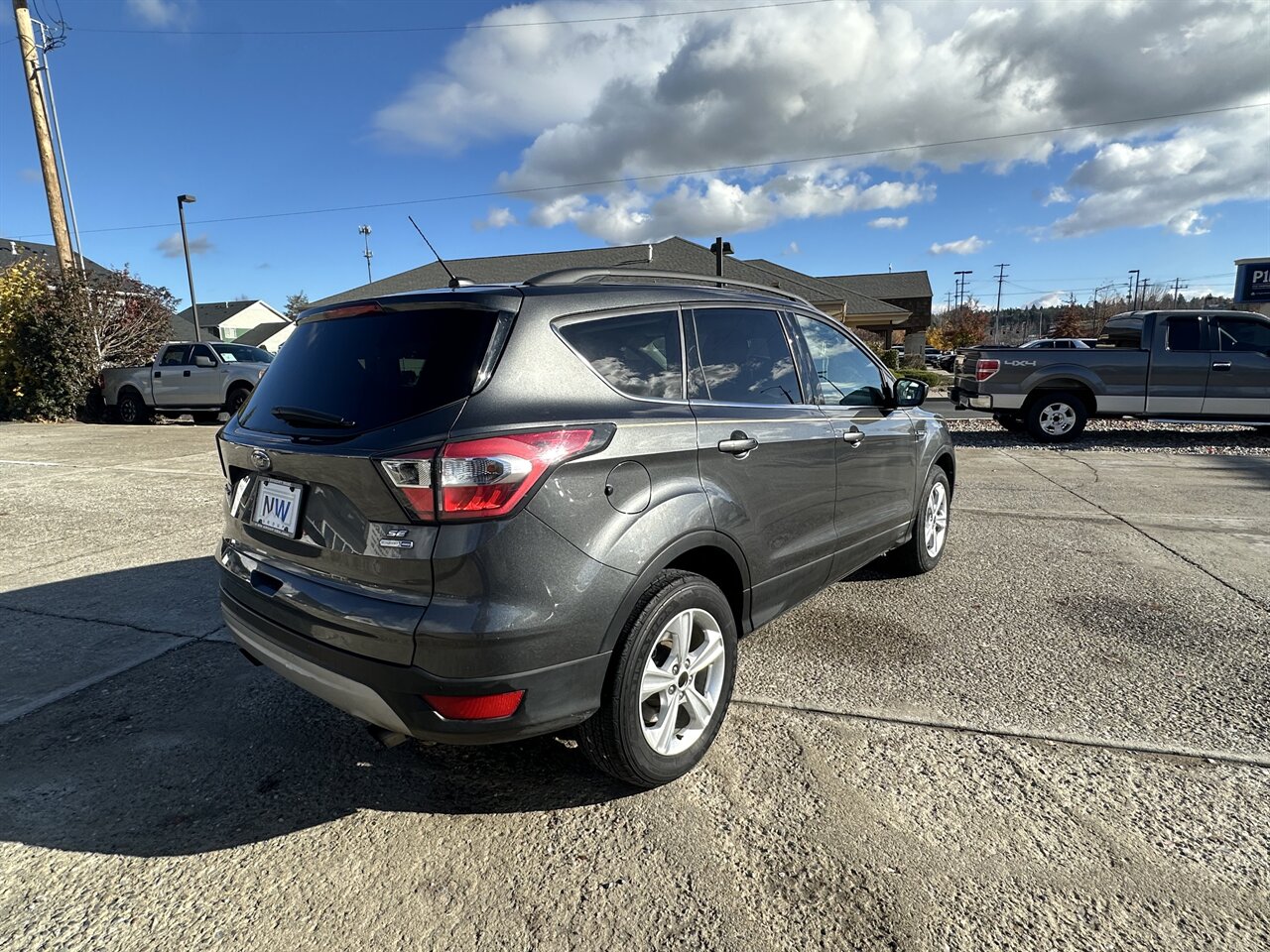 2017 Ford Escape SE  Versatile,  Efficient, Well Maintained! - Photo 9 - Post Falls, ID 83854