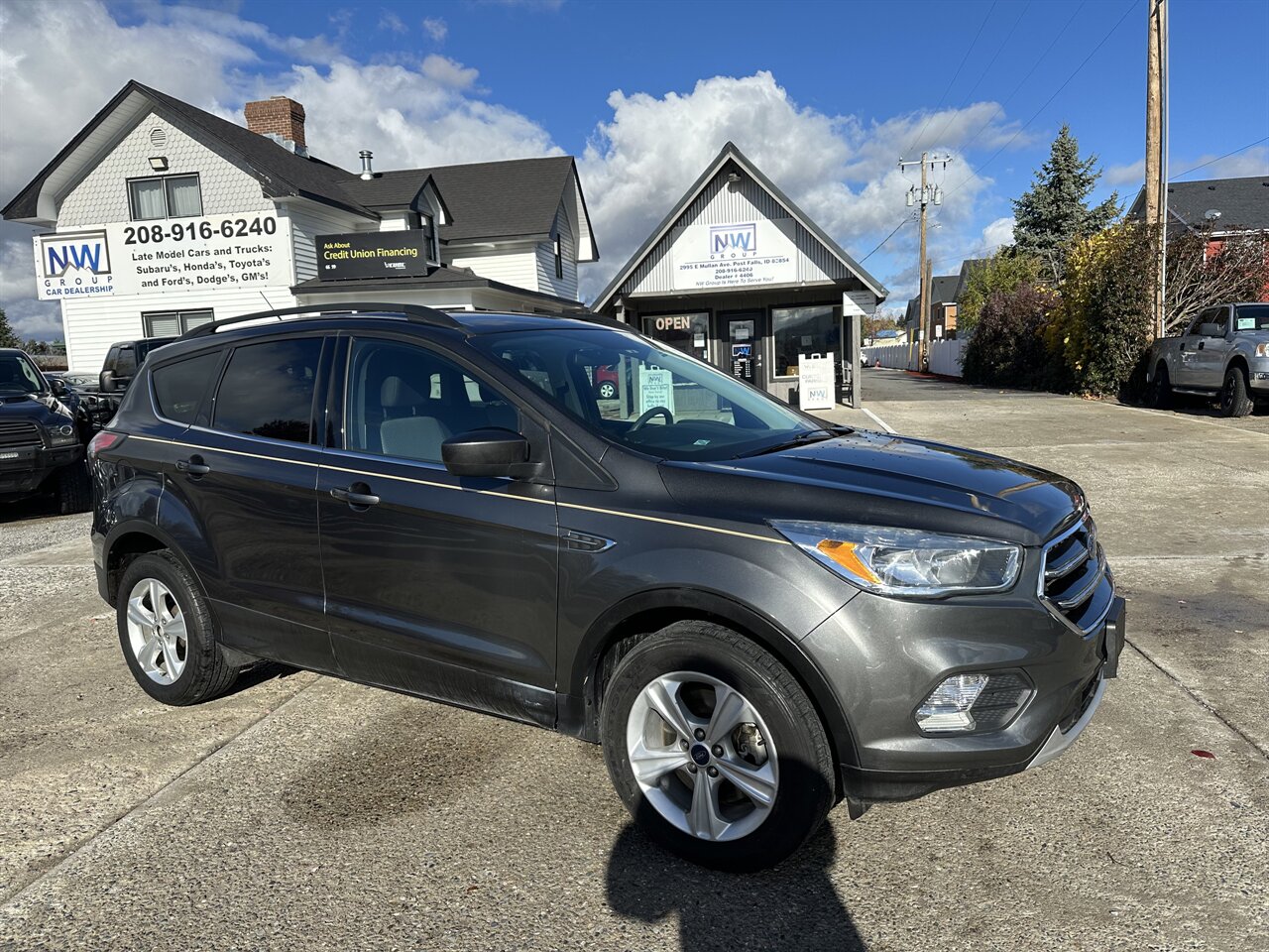 2017 Ford Escape SE  Versatile,  Efficient, Well Maintained! - Photo 1 - Post Falls, ID 83854