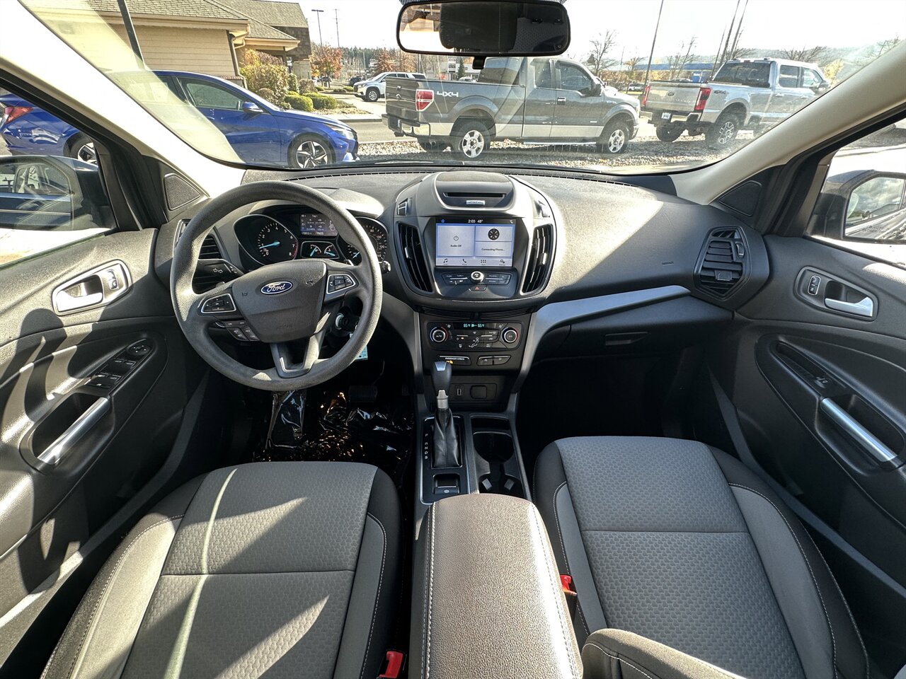 2017 Ford Escape SE  Versatile,  Efficient, Well Maintained! - Photo 5 - Post Falls, ID 83854